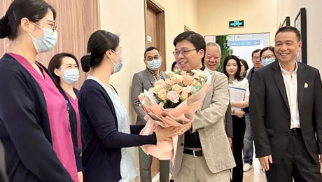 携爱鸢尾开，天使向未来——恒峰g22登录入口健康集团表彰优秀护理集体及个人